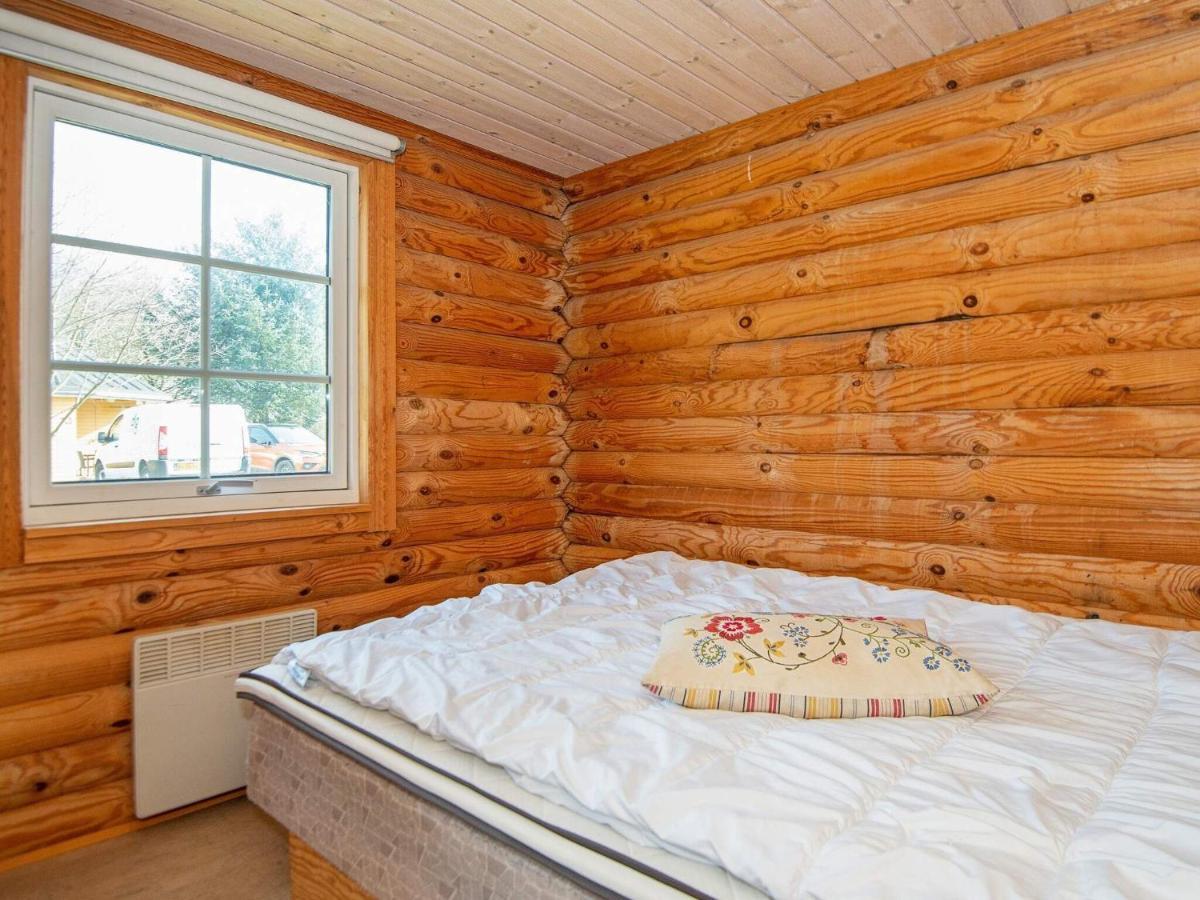 4 Person Holiday Home In Hovborg Bagian luar foto