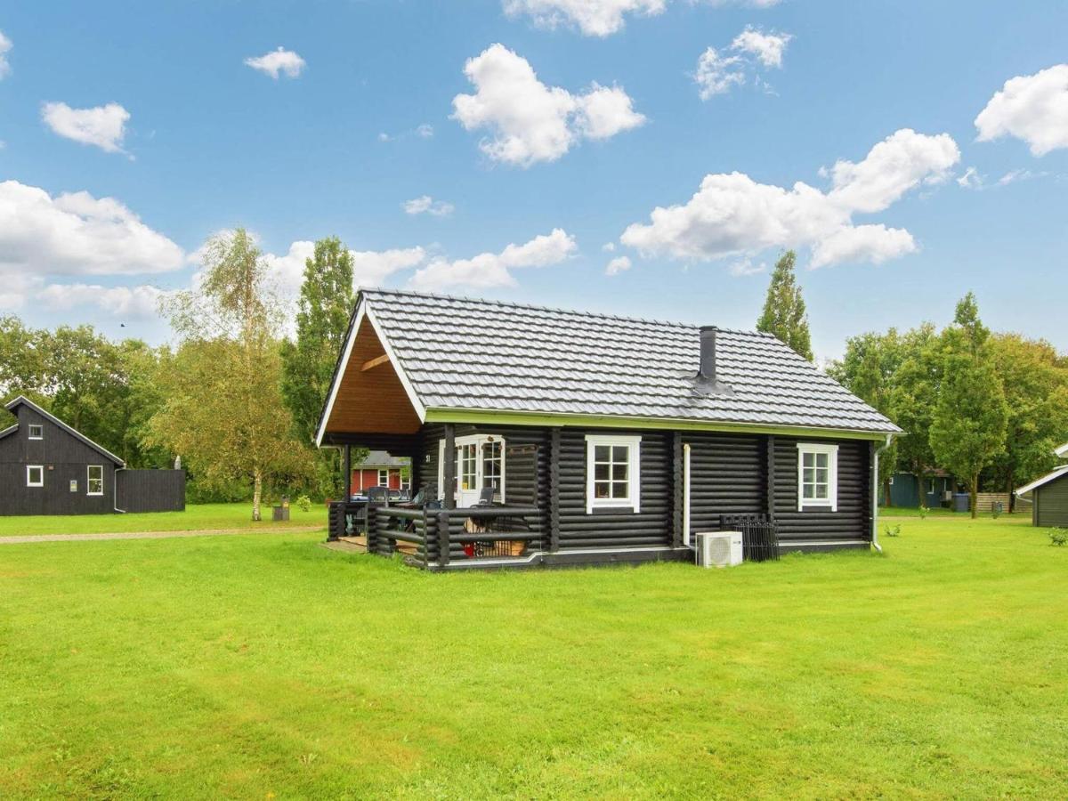 4 Person Holiday Home In Hovborg Bagian luar foto